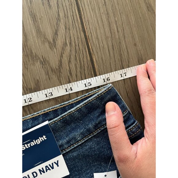 NWT Old Navy Womens High-Rise OG Straight Denim Shorts Size 12 With Frayed Hem - Picture 4 of 7